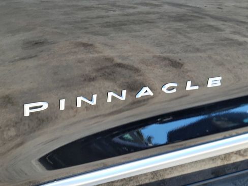 New 2026 Chrysler Pacifica Pinnacle image 24