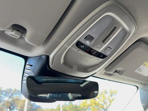 Certified 2023 Volvo XC60 B5 Plus image 17