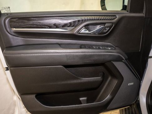 Used 2023 GMC Yukon Denali w/ Denali Reserve Package image 15