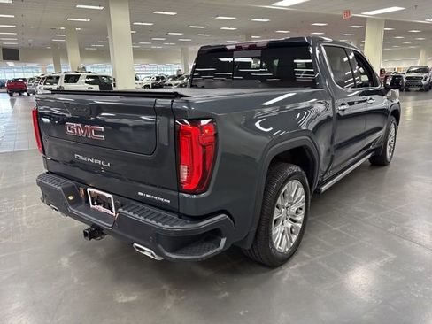 Used 2021 GMC Sierra 1500 Denali w/ Denali Ultimate Package AWD/4WD image 8