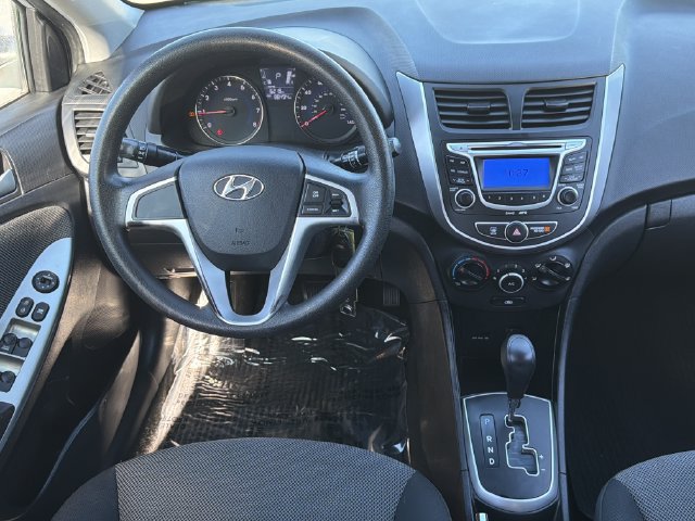 Used 2012 Hyundai Accent GS FWD image 24
