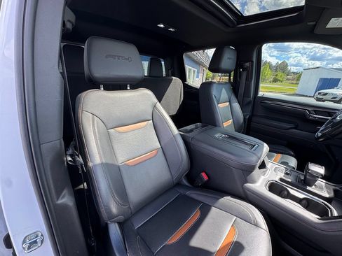 Used 2022 GMC Sierra 1500 AT4 w/ AT4 Premium Package AWD/4WD image 30