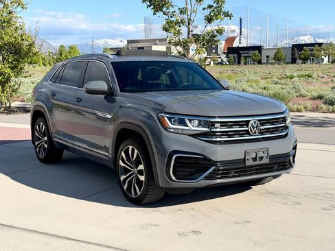 Used 2021 Volkswagen Atlas Cross Sport SEL R-Line AWD/4WD image 3