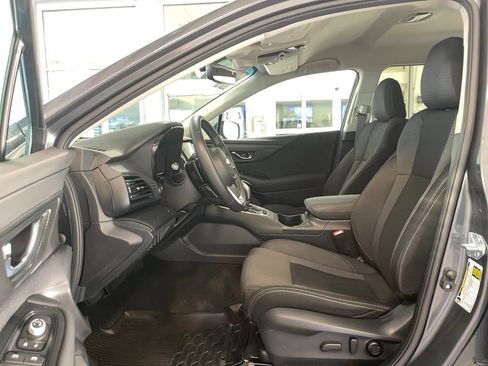 Used 2021 Subaru Outback Premium image 9