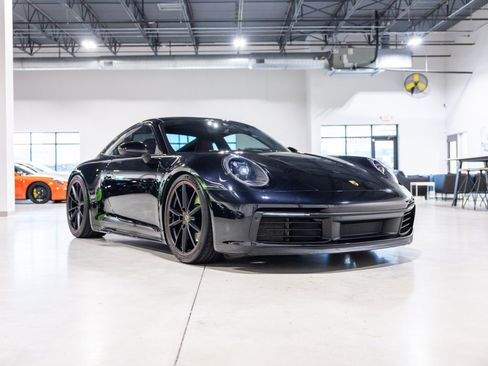 Used 2020 Porsche 911 Carrera S RWD image 3