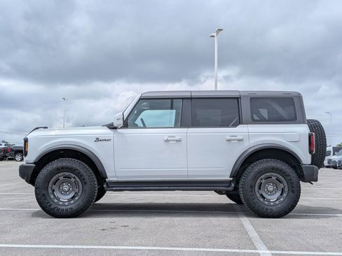 Used 2025 Ford Bronco Outer Banks w/ Sasquatch Package AWD/4WD image 10