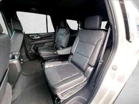 Used 2023 Chevrolet Tahoe LT w/ Luxury Package RWD image 28