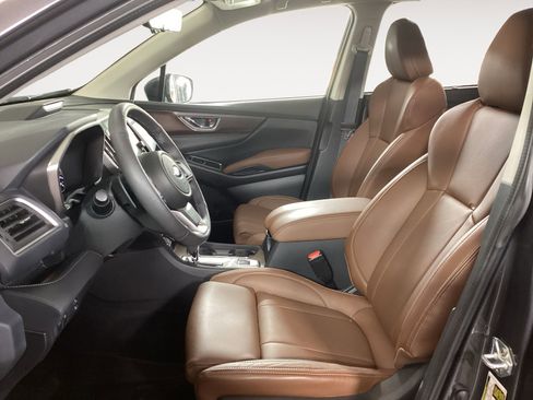 Used 2025 Subaru Ascent Touring w/ Popular Package #1 image 9