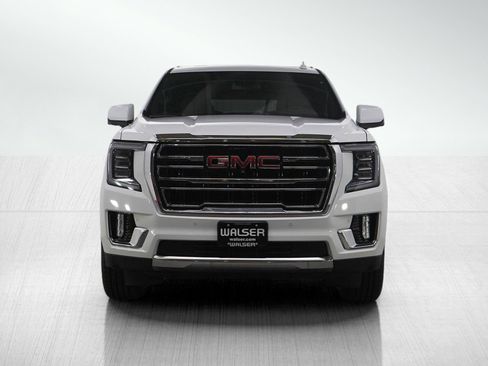 Used 2023 GMC Yukon SLT w/ SLT Luxury Package image 8