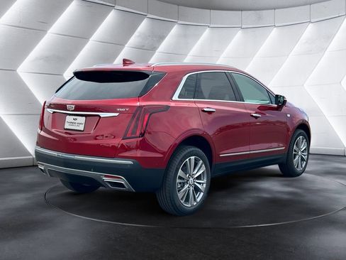 New 2026 Cadillac XT5 Premium Luxury w/ Driver Assist Package FWD image 5