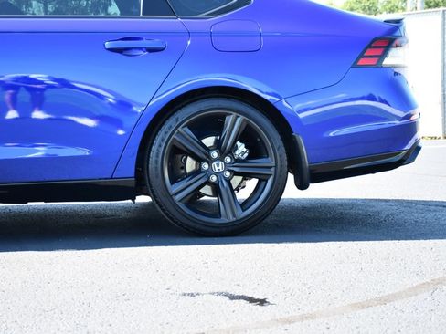 Used 2024 Honda Accord Sport image 11