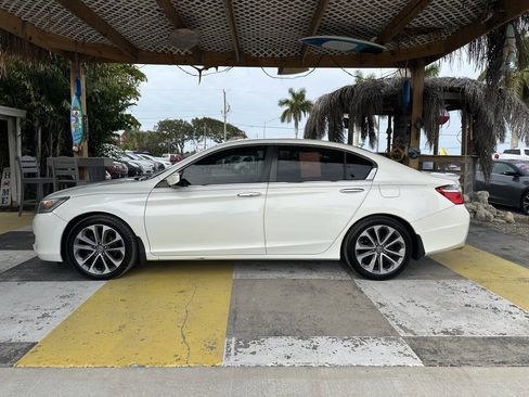 Used 2014 Honda Accord Sport image 8