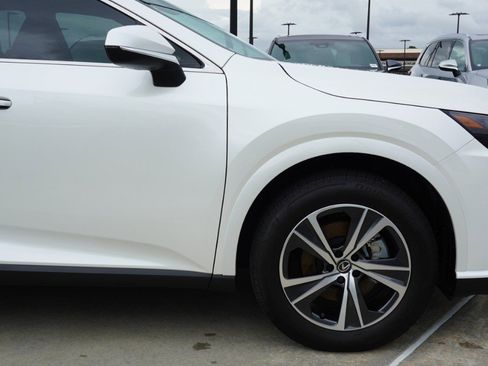 Used 2024 Lexus RX 350 Premium w/ Accessory Package (Z1) FWD image 10