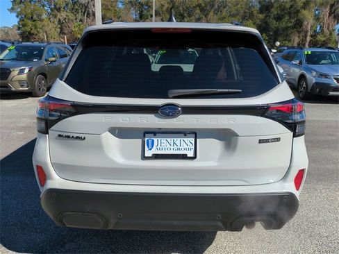 Used 2025 Subaru Forester Touring image 5