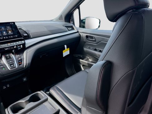 New 2026 Honda Odyssey Sport-L image 18