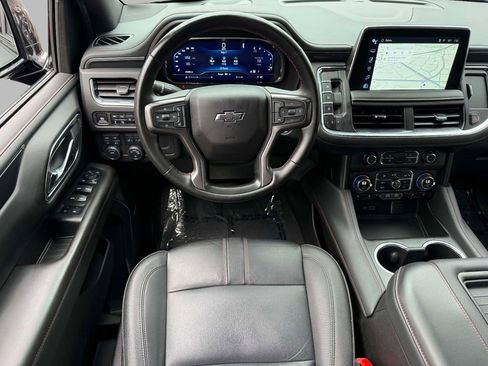 Used 2024 Chevrolet Suburban RST w/ Luxury Package image 4