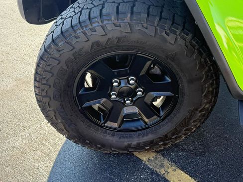 Used 2021 Jeep Gladiator Mojave image 11