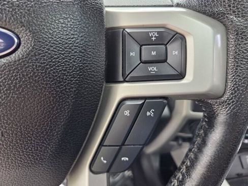 Used 2016 Ford F150 Lariat w/ Equipment Group 502A Luxury AWD/4WD image 11