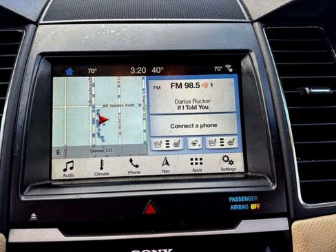 Used 2018 Ford Taurus Limited w/ Driver Assist Package AWD/4WD image 13