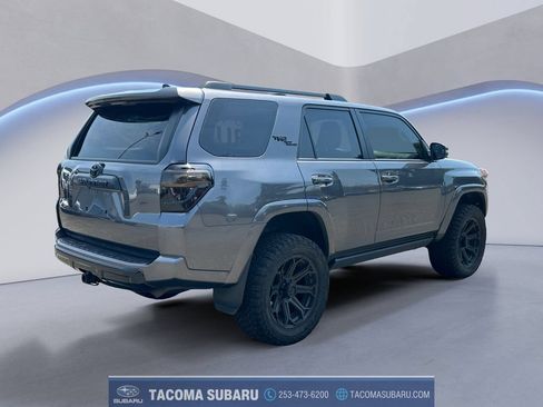 Used 2022 Toyota 4Runner TRD Off-Road Premium w/ TRD Black Wheel Package (TMS) AWD/4WD image 5