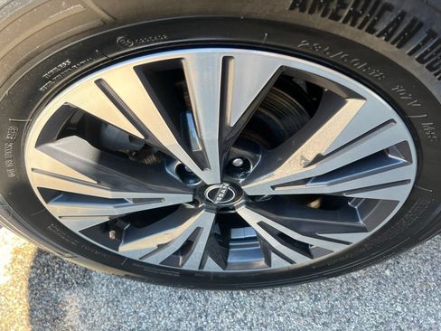 Certified 2023 Nissan Rogue SV AWD/4WD image 39