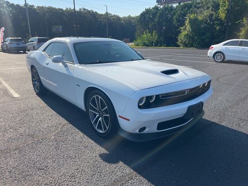 Used 2023 Dodge Challenger R/T image 1