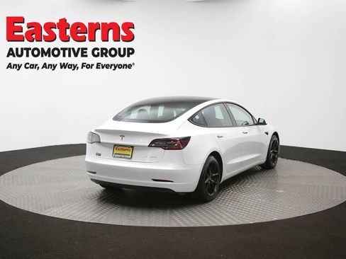 Used 2022 Tesla Model 3 Long Range AWD/4WD image 34