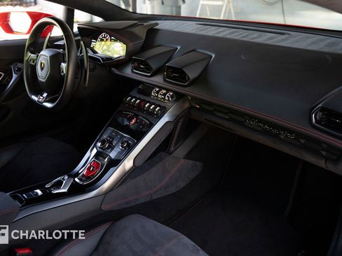 Used 2016 Lamborghini Huracan LP 580-2 RWD image 30
