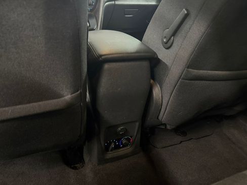 Used 2018 Ford Transit Connect XLT image 33