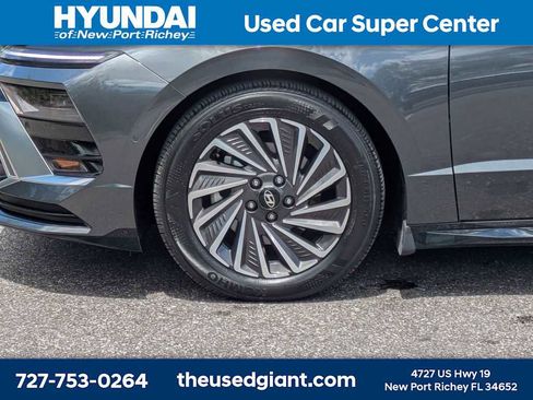 Used 2024 Hyundai Sonata Limited image 10