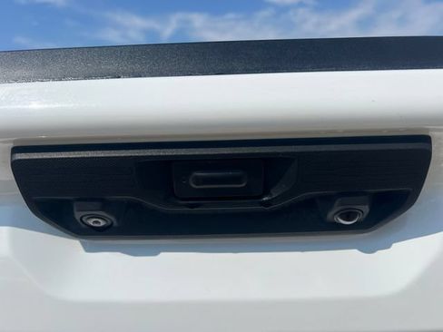 Used 2023 GMC Sierra 1500 Elevation AWD/4WD image 7