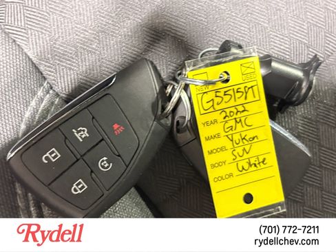Used 2022 GMC Yukon SLE w/ Gmc Pro Safety Plus Package image 21