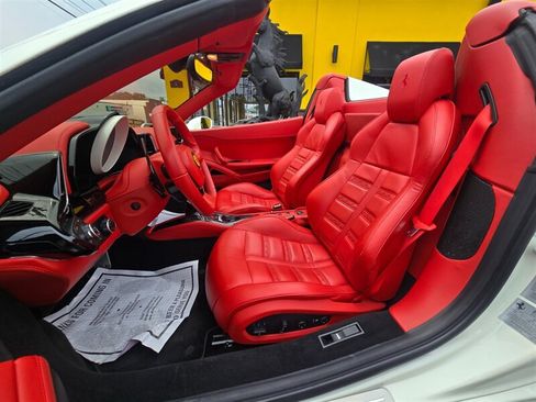 Used 2015 Ferrari 458 Spider RWD image 21
