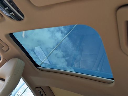 Used 2021 Porsche Panamera image 19