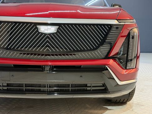 New 2026 Cadillac Vistiq Luxury image 11