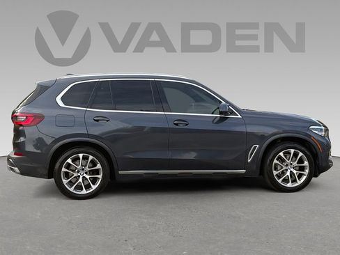 Used 2021 BMW X5 xDrive40i w/ Premium Package image 7