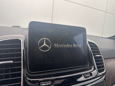 Used 2017 Mercedes-Benz GLS 450 4MATIC image 13