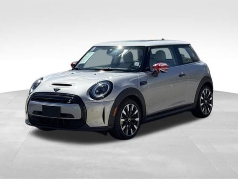 Used 2024 MINI Cooper SE image 9