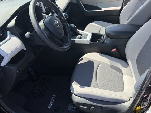 Used 2023 Toyota RAV4 XLE w/ Convenience Package AWD/4WD image 6