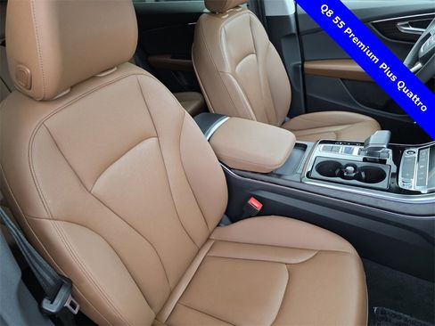 Used 2022 Audi Q8 Premium Plus w/ Premium Plus Package image 28