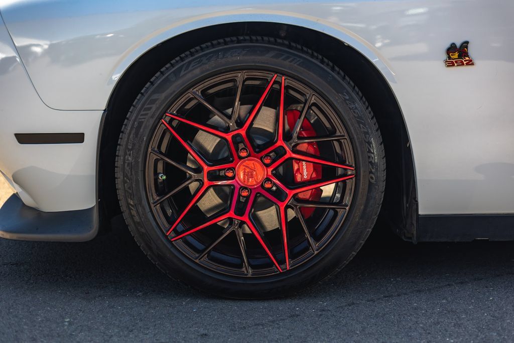 Used 2021 Dodge Challenger R/T Scat Pack RWD image 9