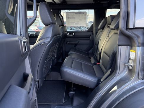 New 2025 Ford Bronco Badlands image 27