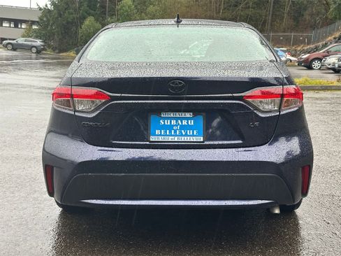 Used 2021 Toyota Corolla LE image 4
