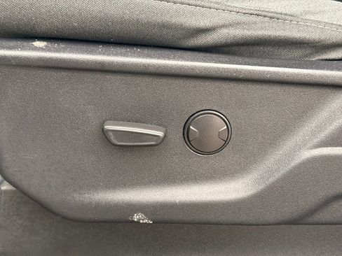 Used 2022 Ford F150 XLT w/ Trailer Tow Package image 24