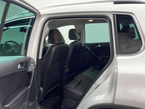 Used 2017 Volkswagen Tiguan Wolfsburg Edition AWD/4WD image 15