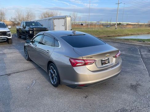 Used 2022 Chevrolet Malibu LT w/ Leather Package image 5