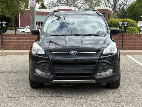 Used 2016 Ford Escape SE w/ Equipment Group 201A AWD/4WD image 2