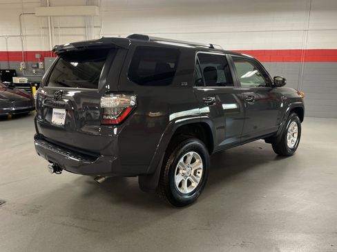 Certified 2024 Toyota 4Runner SR5 Premium image 10