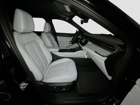 New 2026 Jeep Cherokee Limited AWD/4WD image 35