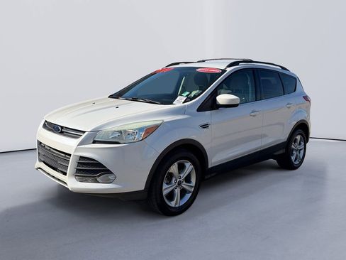Used 2014 Ford Escape SE w/ Equipment Group 201A image 7